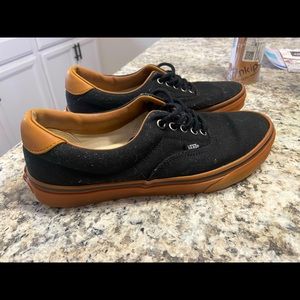 Mens black/brown low top vans